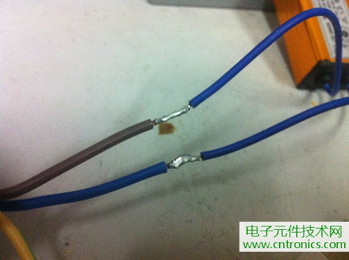 【拆解】9.9包郵10W LED射燈電源拆解改造篇