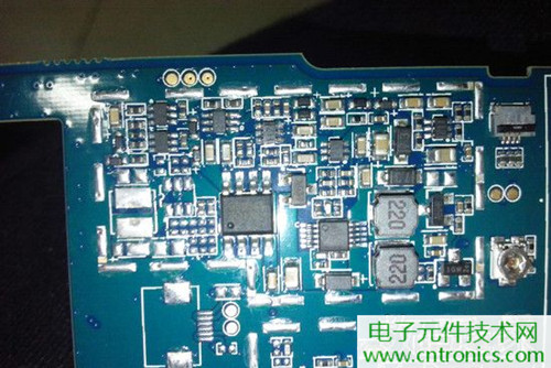 不怕摔的電紙書！一款柔性屏電子書閱讀器拆解