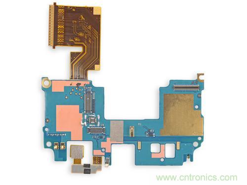 牛人強拆！新HTC One(M8)真機精密做工難修理