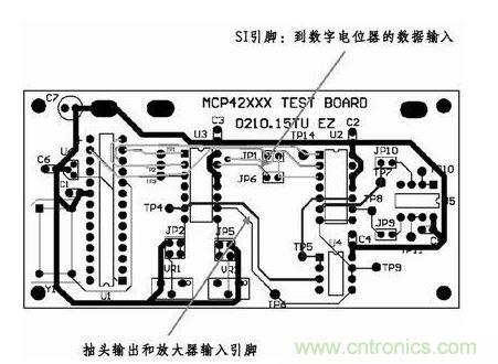 采用這種新的布線，將模擬線路和數(shù)字線路隔離開了。增大走線之間的距離，基本消除了在前面布線中造成干擾的數(shù)字噪聲。