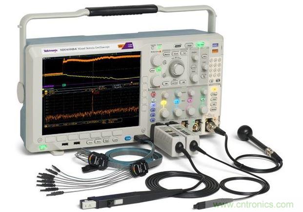 混合域示波器(MDO)將頻譜分析儀、示波器和邏輯分析儀組合在一臺(tái)儀表內(nèi)，可以從全部三臺(tái)儀器中產(chǎn)生同步的而且與時(shí)間關(guān)聯(lián)的測(cè)量結(jié)果。圖中顯示的是泰克公司的MDO4000B。