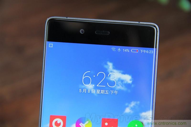 無邊框的 nubia Z9 ，一款既有驚喜，又有驚艷的智能手機(jī)