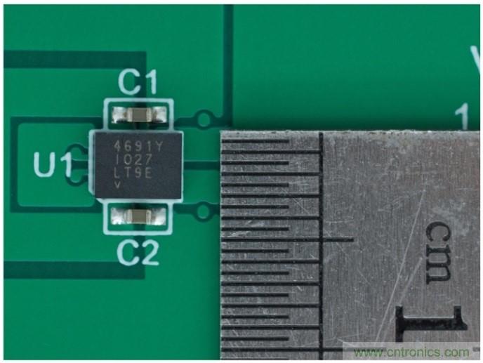 3.6V輸入、雙路輸出µModule降壓穩(wěn)壓器以3mm × 4mm小尺寸為每通道提供2A電流