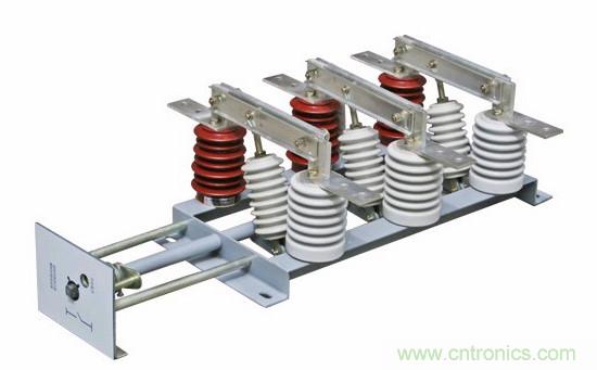 高壓斷路器的操作結(jié)構(gòu)有哪幾種？和隔離開關(guān)有什么區(qū)別？
